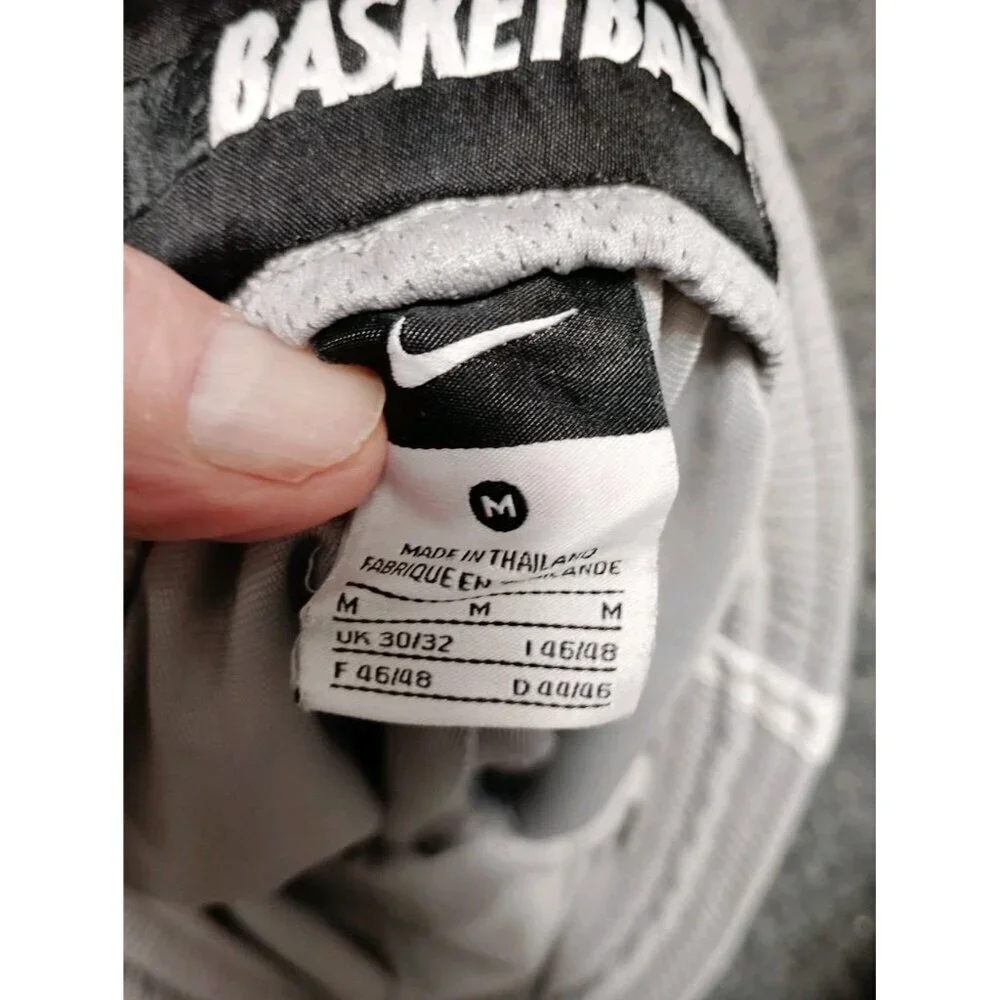 Nike Basketball Shorts Men Medium Grey White Athletic Pull On